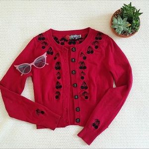 🍒Forever 21 Cherry Red Sweater!🍒